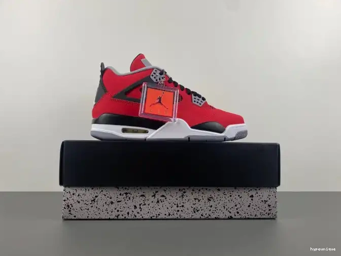 HYPE Toro 308497-603 Retro Jordan 4 Bravo 0423
